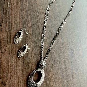 Lia Sophia necklace and earrings set